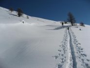 una traccia di salita, due di discesa