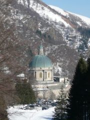 Parcheggio e santuario