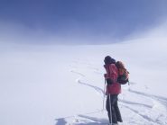 la nebbia si dissolve sulla quarta tranche