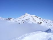 Mombarone tra nebbia e sole