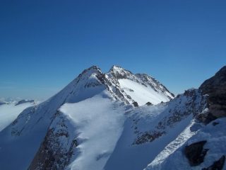 Pizzo Cavergno e dietro il Basodino