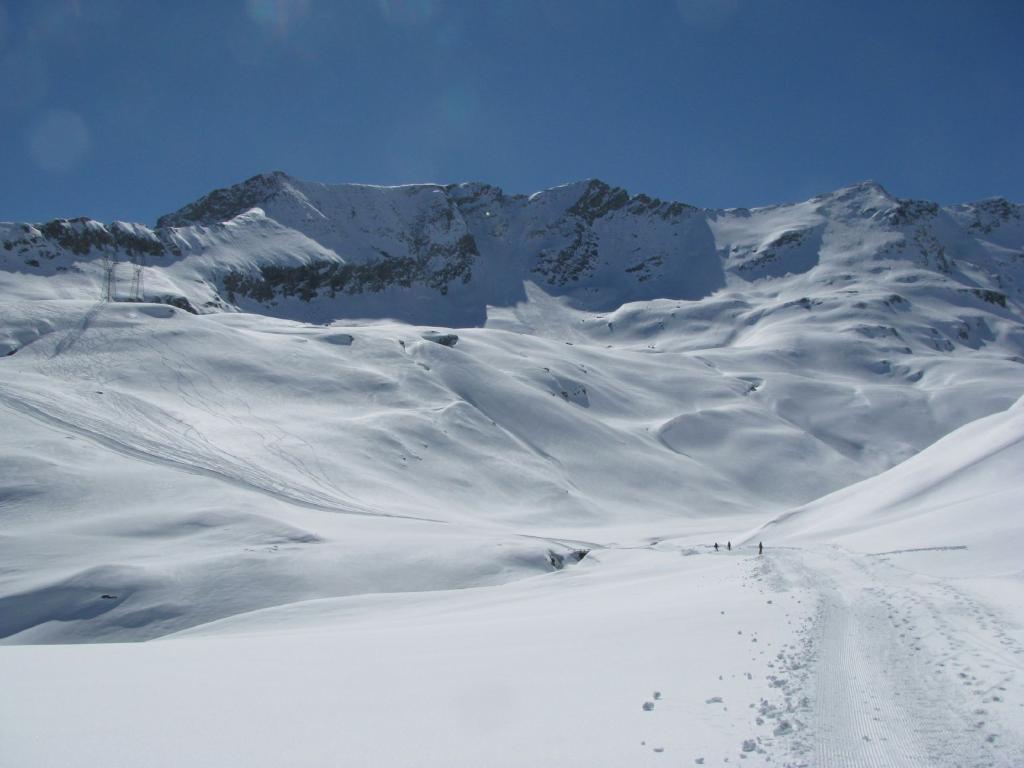 Salendo alla Cimetta Rossa