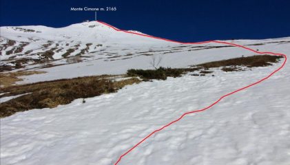 la parte alta del versante Sud-Ovest e l'itinerario seguito per raggiungere la cima (18-3-2011)