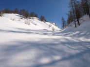 Qui si tiene ancora la sinistra per arrivare a Pizzo Troggi: proseguendo dritto si arriva alla più bassa Corona Troggi
