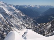 Panorama da Pizzo Troggi (2309 m): la diga del Lago di Agaro