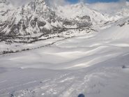 Panorama da Pizzo Troggi (2309 m): pendii verso Alpe del Sangiatto