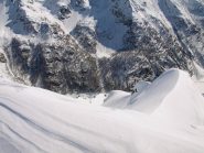 Panorama da Pizzo Troggi (2309 m) sul versante verso il lago di Agaro