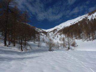 Il vallone di salita verso Colle Vescovo