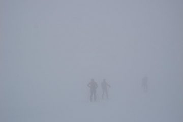 No, si chiude !! Fantasmi sotto la cima