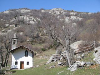 La Chiesetta di Verale e la Tête de Cou