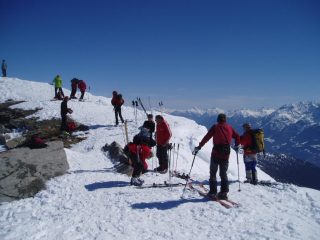 in cima
