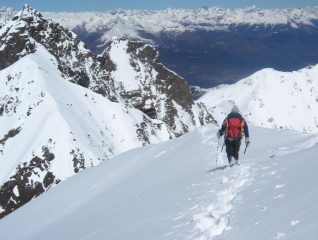 in discesa verso l'inizio della cresta