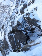 La placca rocciosa all'uscita del canale