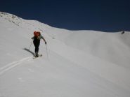 Risalita con a dx i pendii di discesa