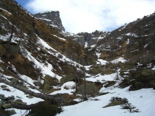 Un'idea di quanta poca neve c'è nel canale iniziale