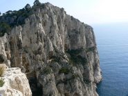 il promontorio di Castelviel, al centro della parete la Traverseè Ramond