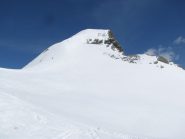 La cresta che porta alla vetta del Chersogno