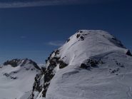 la cima dalla vetta scialpinistica