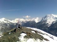 01 - cima e sullo sfondo il gruppo dell'Orsiera e Albergian