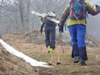 notare i bastoncini, la mancanza di neve si nota da se