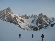 uno sguardo all'indietro verso le Grandes Jorasses