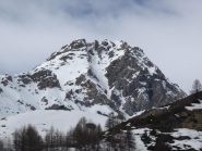 a sx del canale, la cresta di discesa