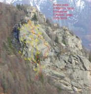 il prospetto delle vie della parete ovest
