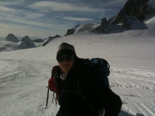 Percorrendo la base del Tacul