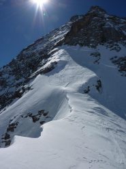 alla cornice sommitale