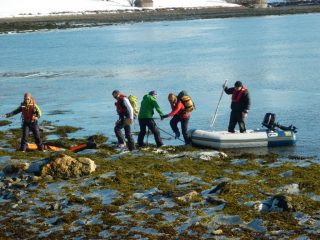 sbarco su alghe ghiacciate