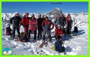 Gruppo Evergreen,sullo sfondo Rocca la Meja