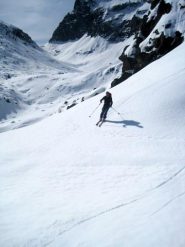 Sullo sfondo il passo Paschiet
