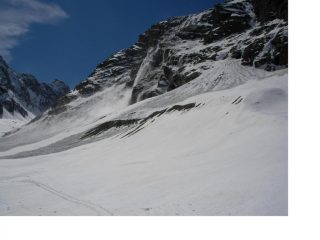 SCENDE LA VALANGA...