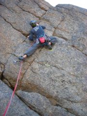 Simone sull'ultimo tiro di 6a+