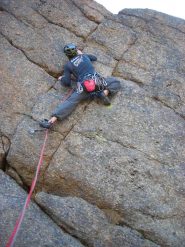 Simone sull'ultimo tiro di 6a+