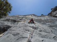 Anna su L5 di Les Tropiques (6b+)