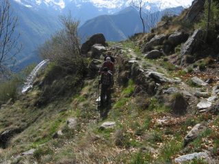 All'imbocco del bivio per Arsinnes