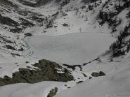 19.Lago sott. e rifugio nel primo pomeriggio.