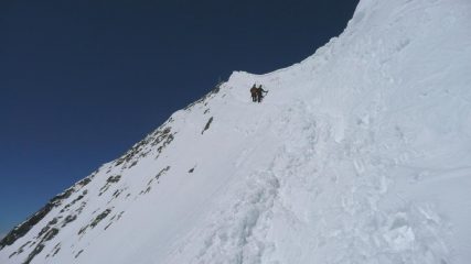 In discesa per la cresta