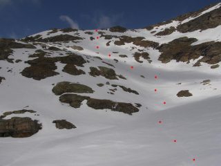 Il pendio NO per raggiungere i ripiani superiori del lago Gias di Beu