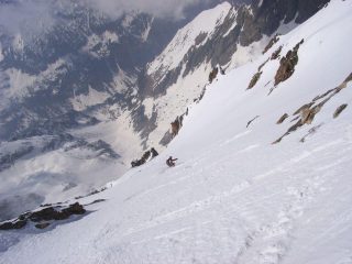 Mario al lavoro di pennello