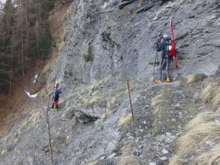 Sul sentiero di accesso al vallone