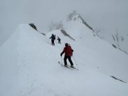 Discesa sulla cresta Est verso il colle della Marchisa