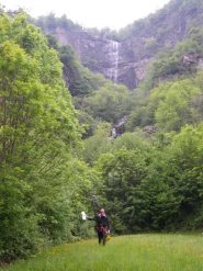 la cascata dal sentiero di rientro