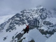 sullo sfondo l'imbronciato Cambrena