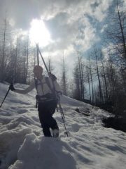 Fede non demorde nella neve marcia
