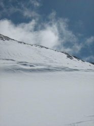 la mia traccia di discesa sotto la cima