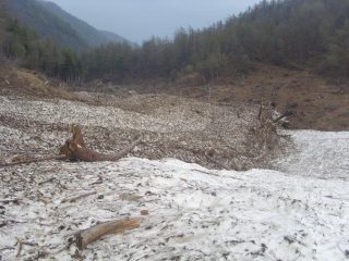 04 - confulenza tra valanga -nera- e -bianca-