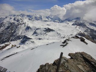 Sguardo dalla vetta verso l'Ambin