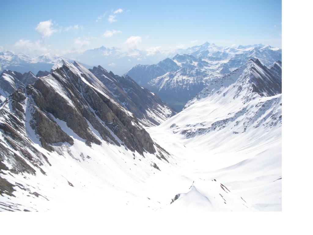 Il vallone di Youla dalla vetta tutto da discendere...